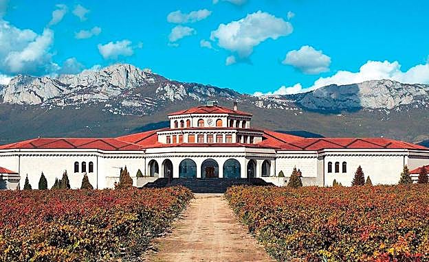 La espectacular bodega de Campillo en Laguardia.