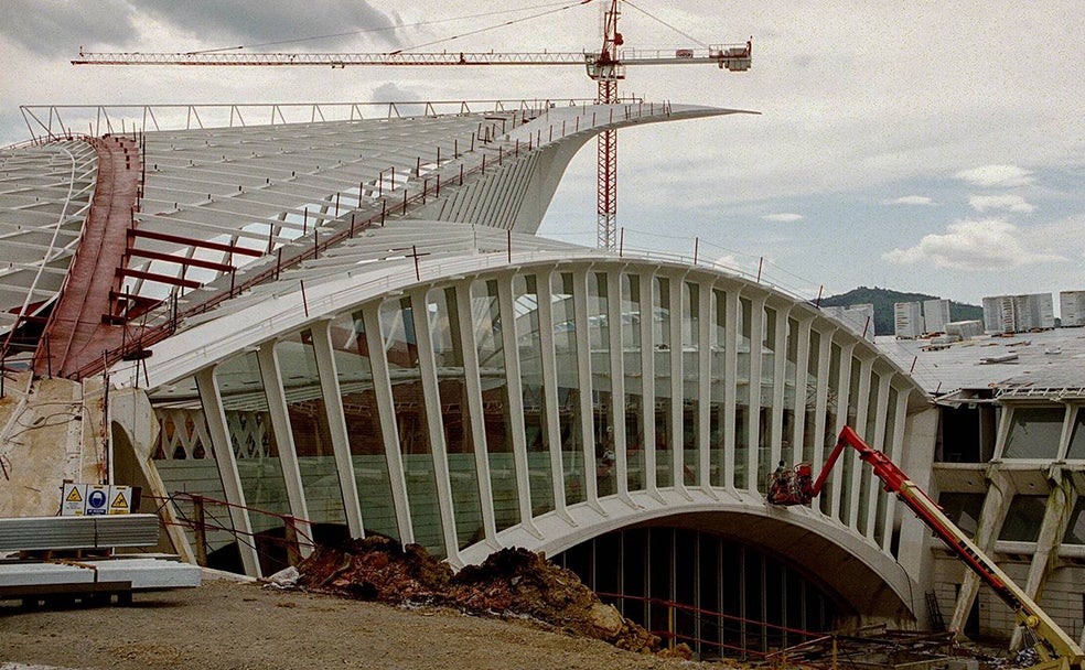 Fotos: Las mejores imágenes de La Paloma del aeropuerto de Bilbao