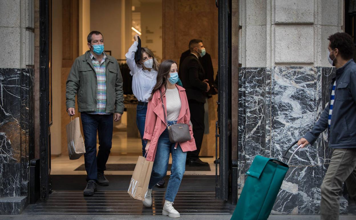 Agotados los 'Bono Comercio' de Bilbao en los distritos de Abando, Ibaiondo, Deusto, Begoña y Uribarri