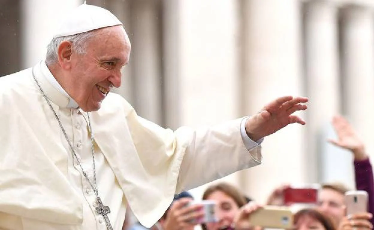 El 'me gusta' del Papa Francisco a una modelo brasileña que revoluciona las  redes sociales | El Correo