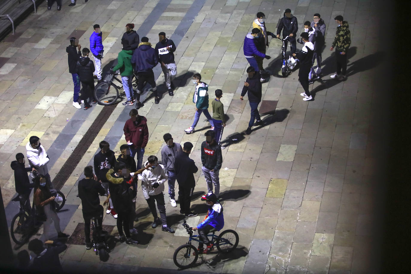 Fotos: Impiden una macroquedada para pegarse