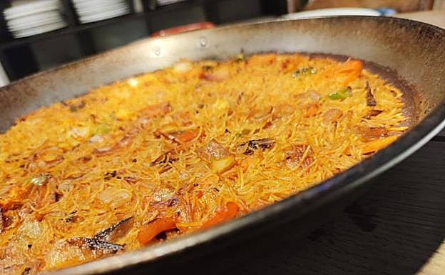 Fideua del restaurante bilbaíno.