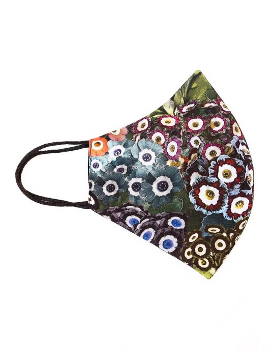 Fotos: El pack de la «Generación del 68» bilbaína: mascarillas con arte y pañuelos a juego