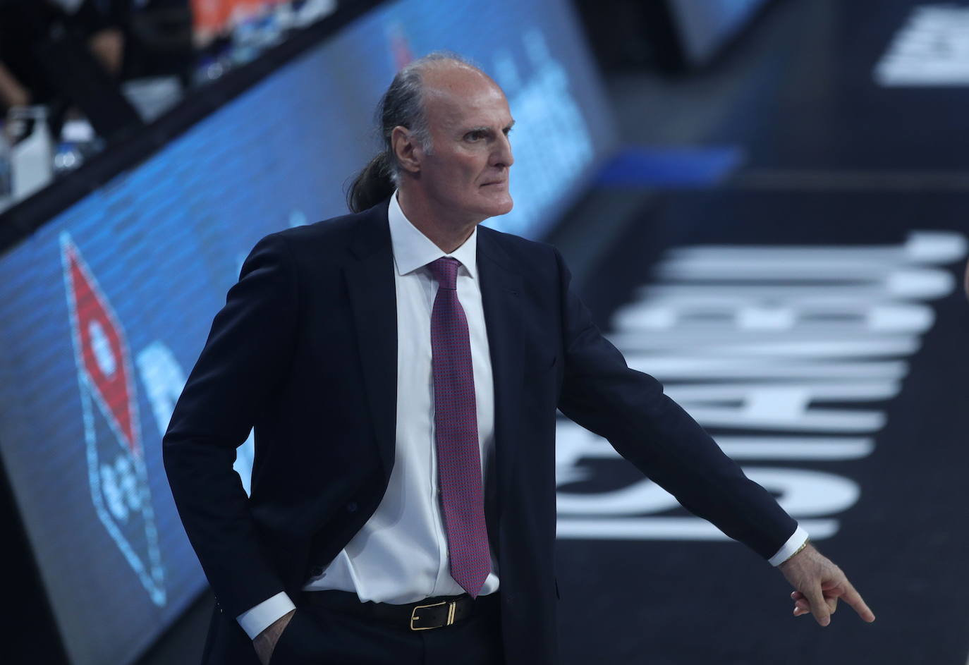 Fotos: Las imágenes del Efes-Baskonia