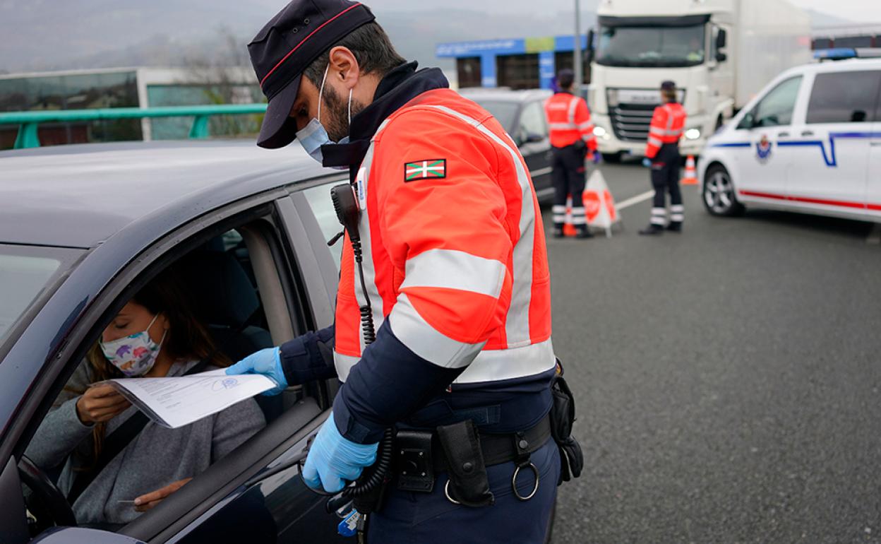 Justificante movilidad para salir de Euskadi: El salvoconducto para poder celebrar la Navidad con la familia fuera de Euskadi