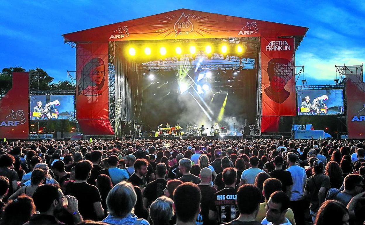 Espectadores en el concierto de Wilco en el Azkena Rock 2019.