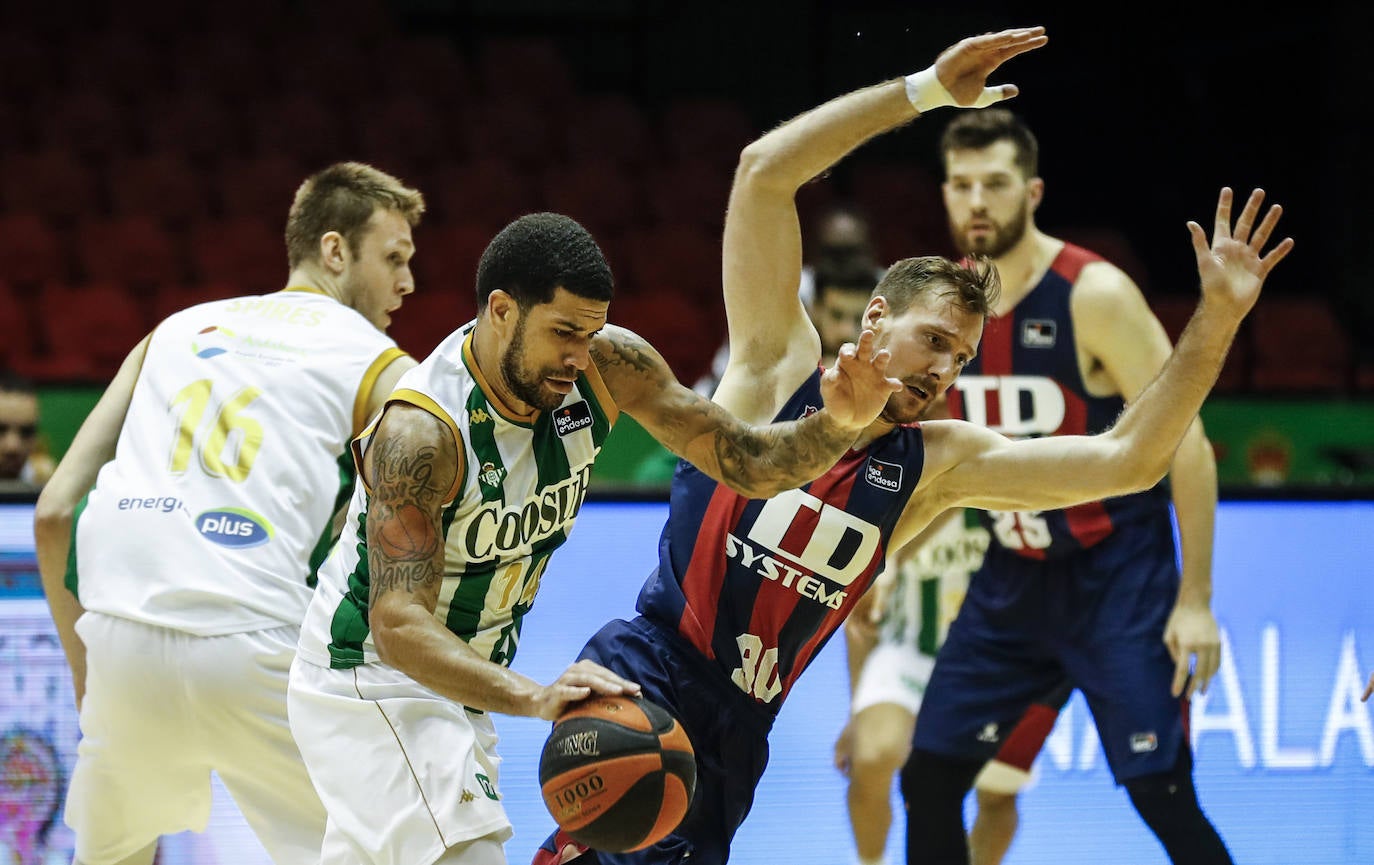 Fotos: Las imágenes del Real Betis-Baskonia