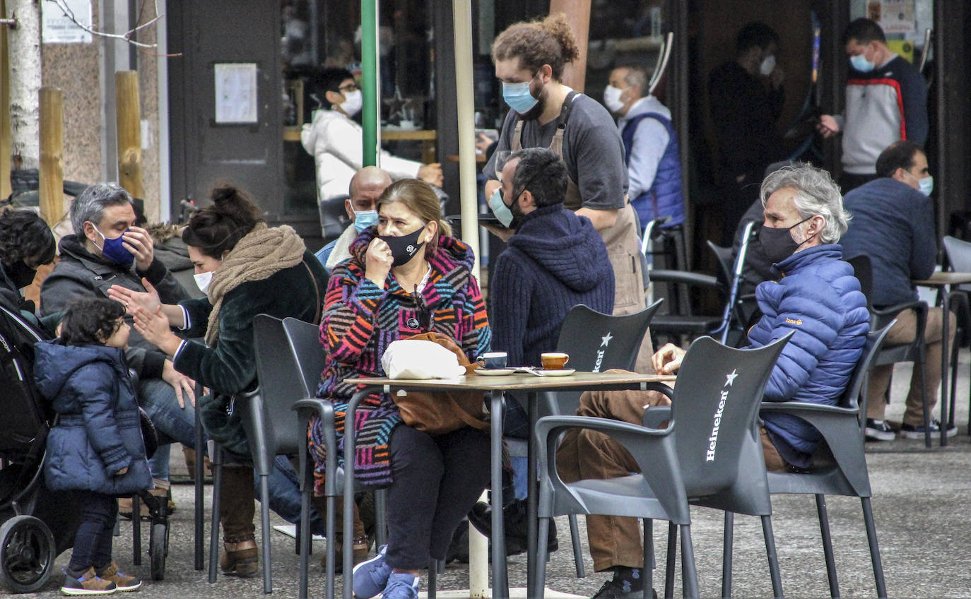 Llodio ha recuperado ambiente gracias a la apertura de la hostelería.
