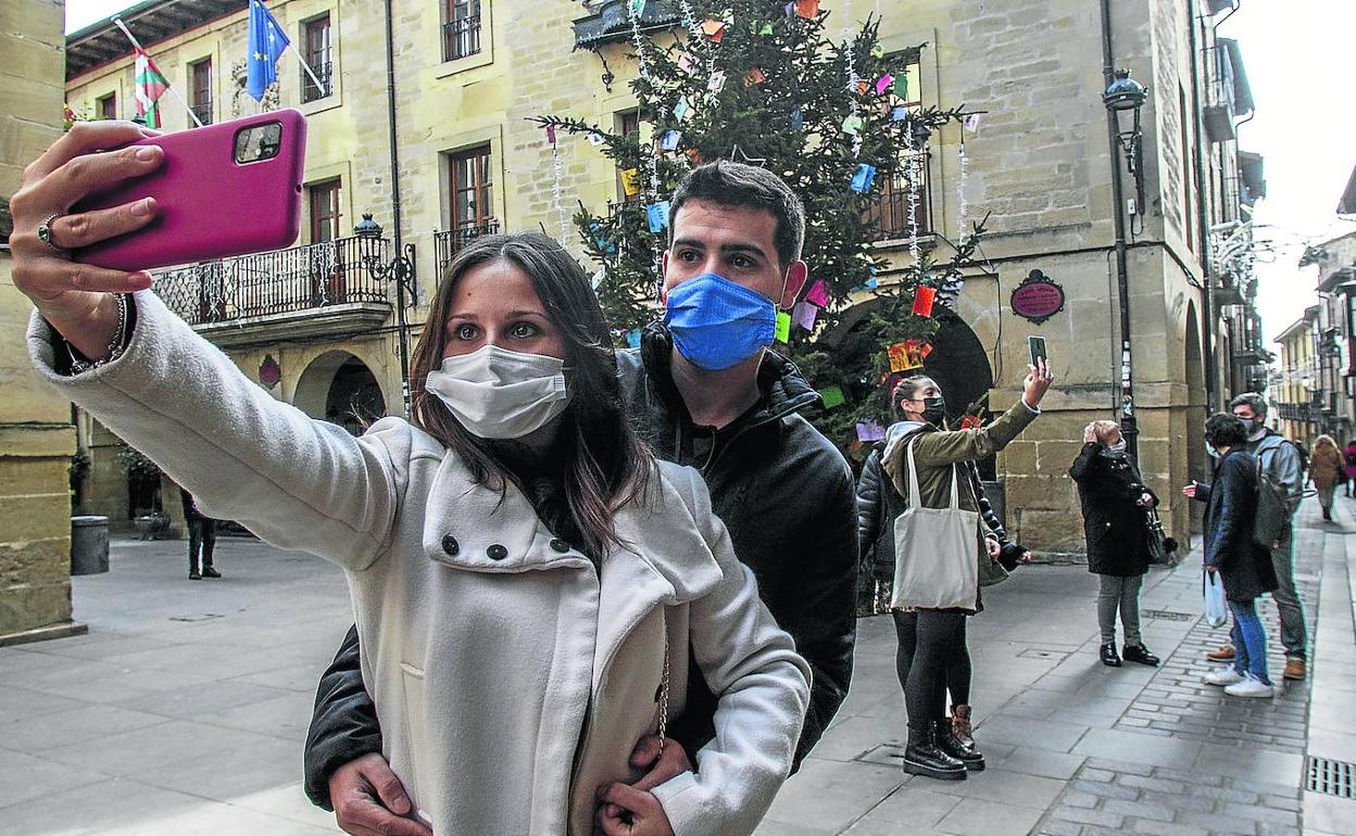 La reapertura de la movilidad por Álava animó a algunos a disfrutar del turismo interior. 