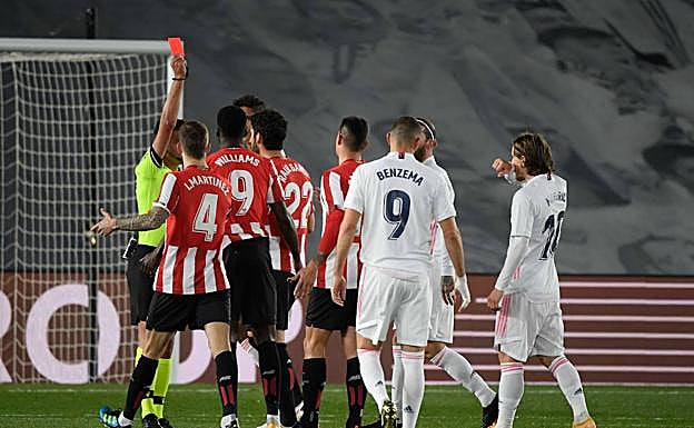 «Gil Manzano no quiso ver un posible penalti sobre Williams»