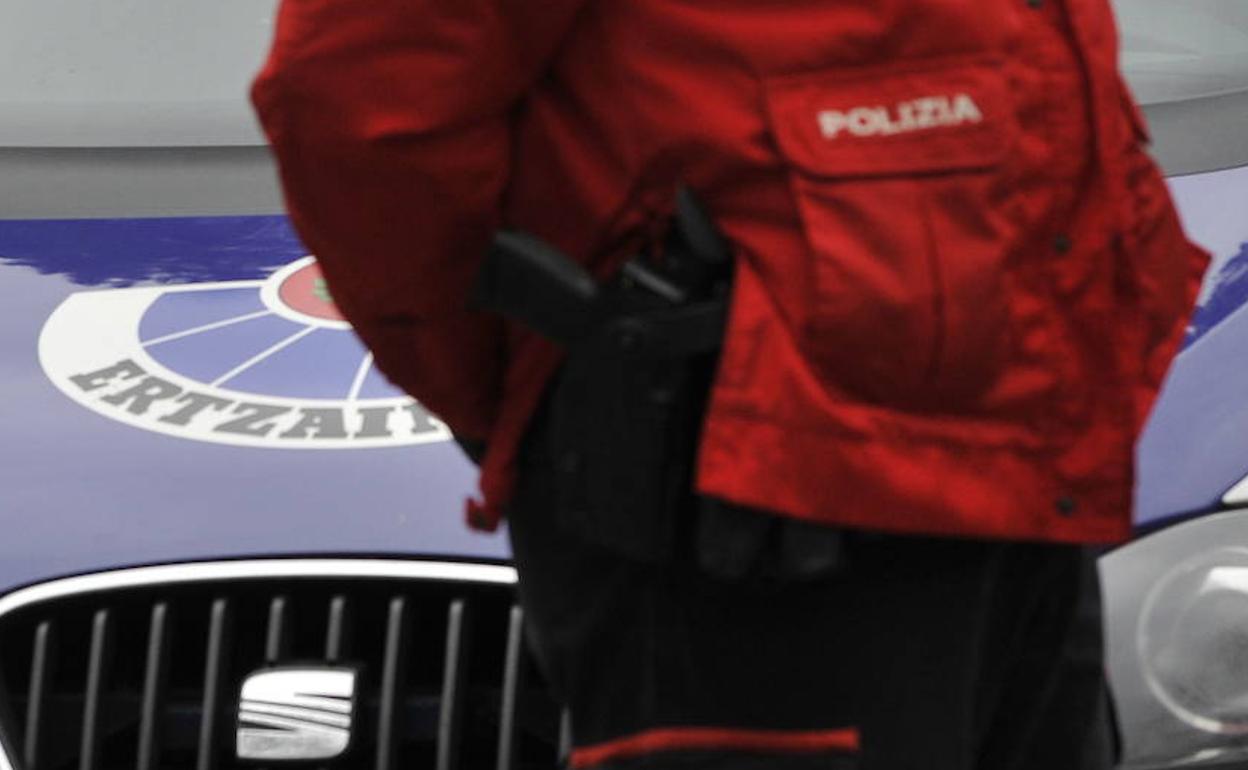 Apuñalamiento en Donostia: Una menor de 17 años y su novio de 16 acuchillan a la madre de esta en San Sebastián