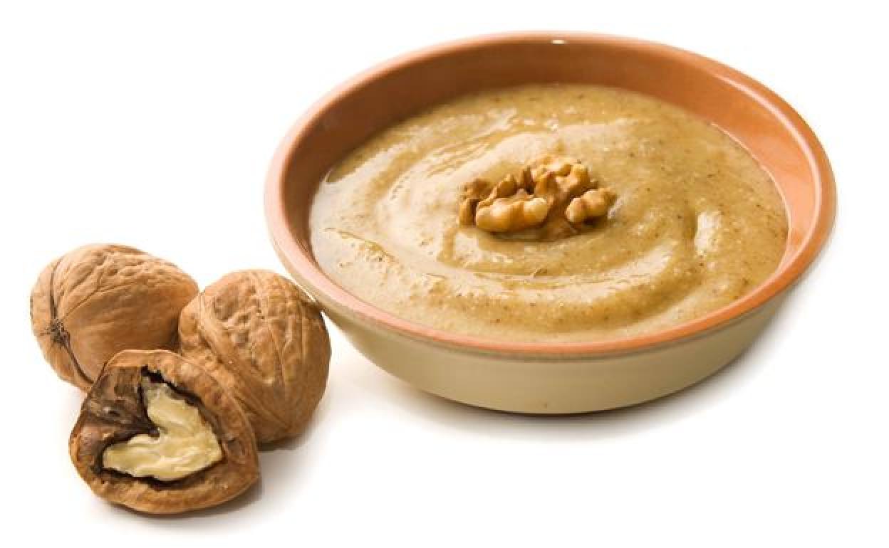 Intxaursaltsa, el postre de la Navidad vasca