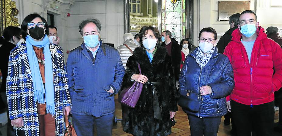 Ana Rodríguez, Juan Ángel Basarrate, Violeta González de Audikana, Marieli Ontoso y Xabier Canibe.
