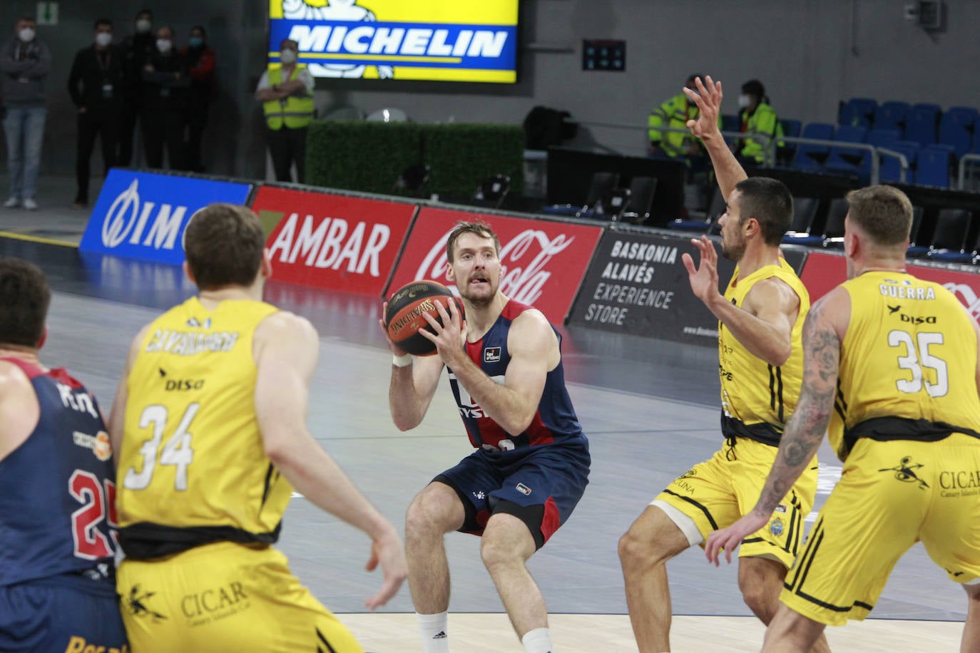 Fotos: El Tenerife-Baskonia, en imágenes