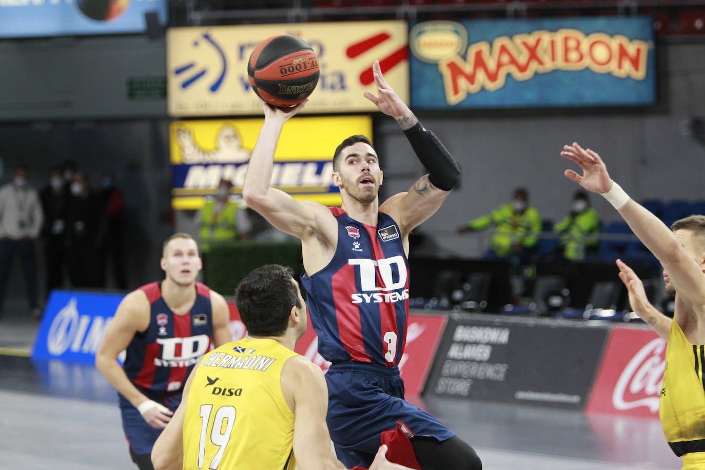 Fotos: El Tenerife-Baskonia, en imágenes