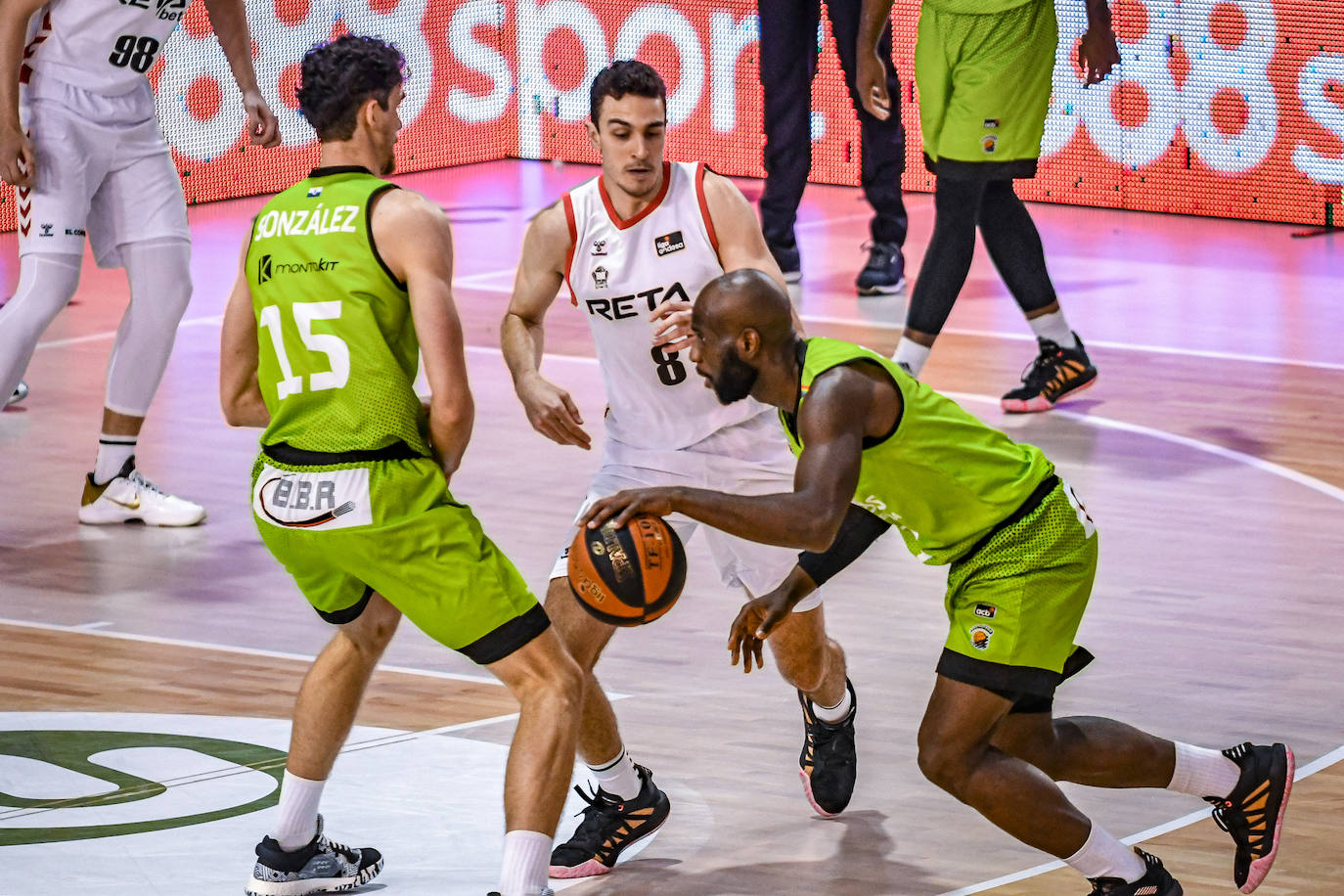 Fotos: Las mejores imágenes del partido entre en Fuenlabrada y Bilbao Basket