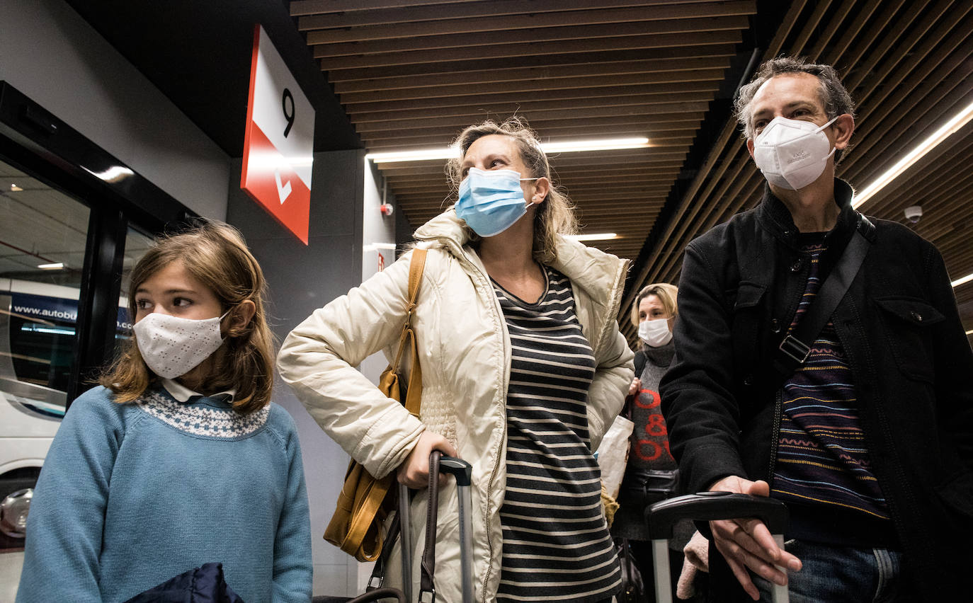 Estibaliz, Lorenzo y su hija Lorea se desplazaban este miércoles a Pamplona a visitar a los abuelos.