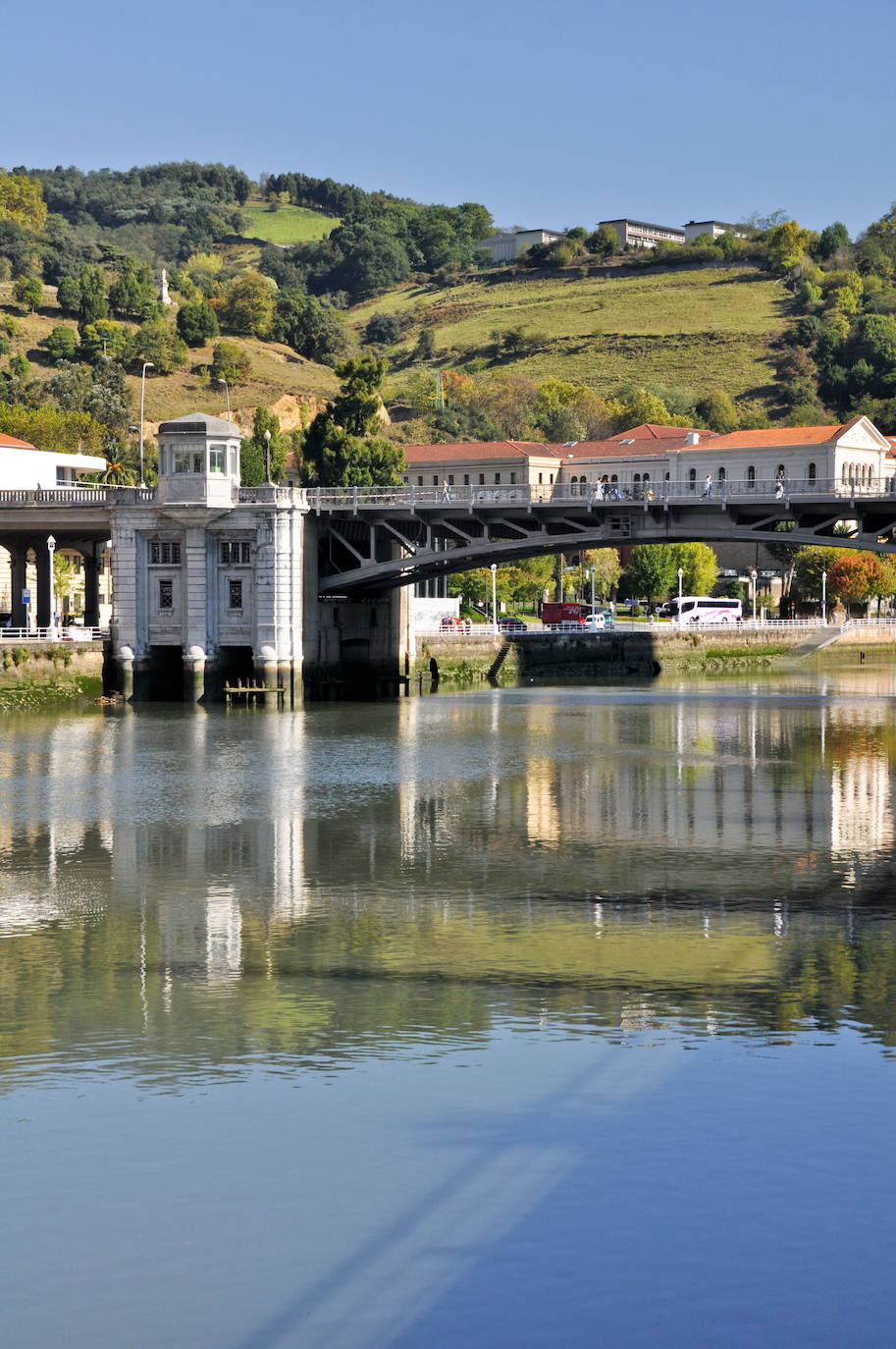 Puente de Deusto (Bilbao)
