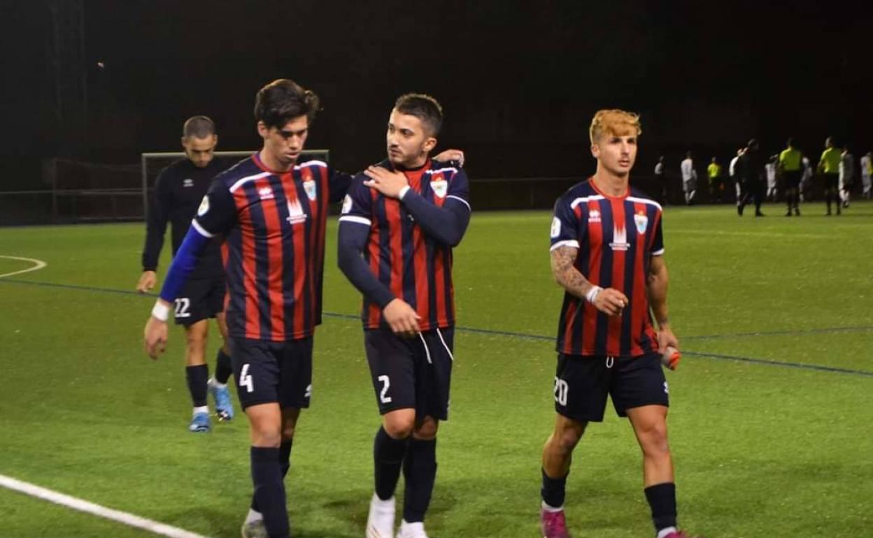 Oli se impulsa fichando por el Izarra