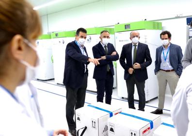 Imagen secundaria 1 - Las vacunas que se administrarán en Euskadi han quedado almacenadas en las instalaciones de Bexen Medical.