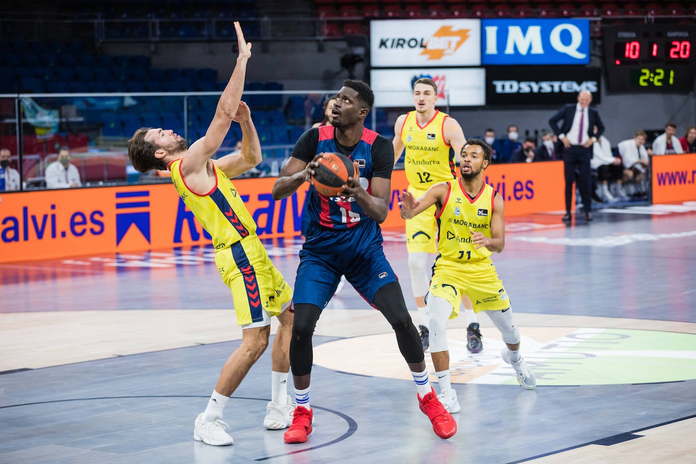 Fotos: Las imágenes del TD Systems Baskonia - Morabanc Andorra