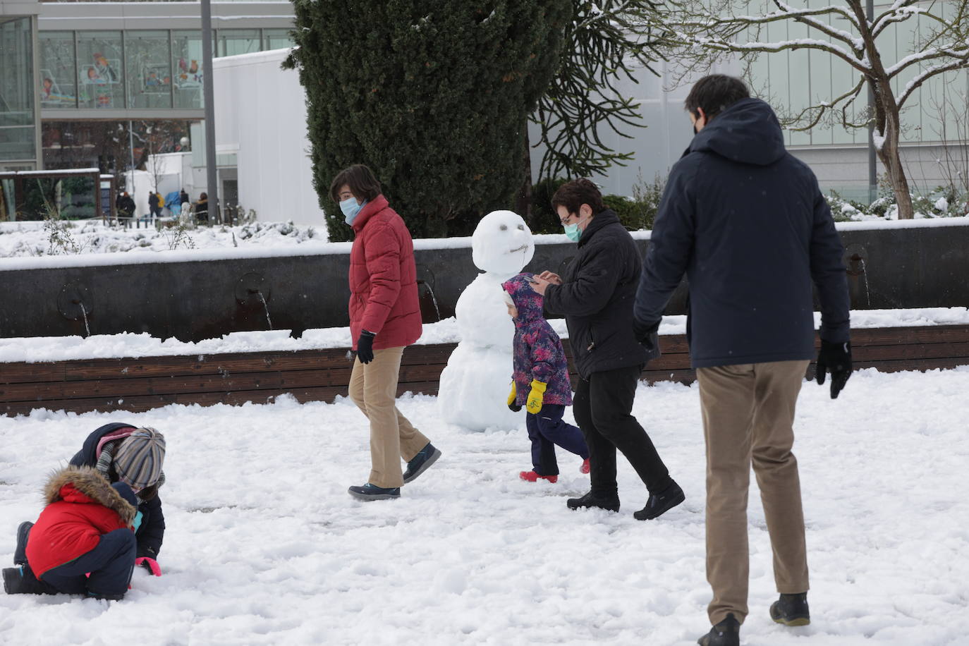 Fotos: Vitoria se divierte en la nieve