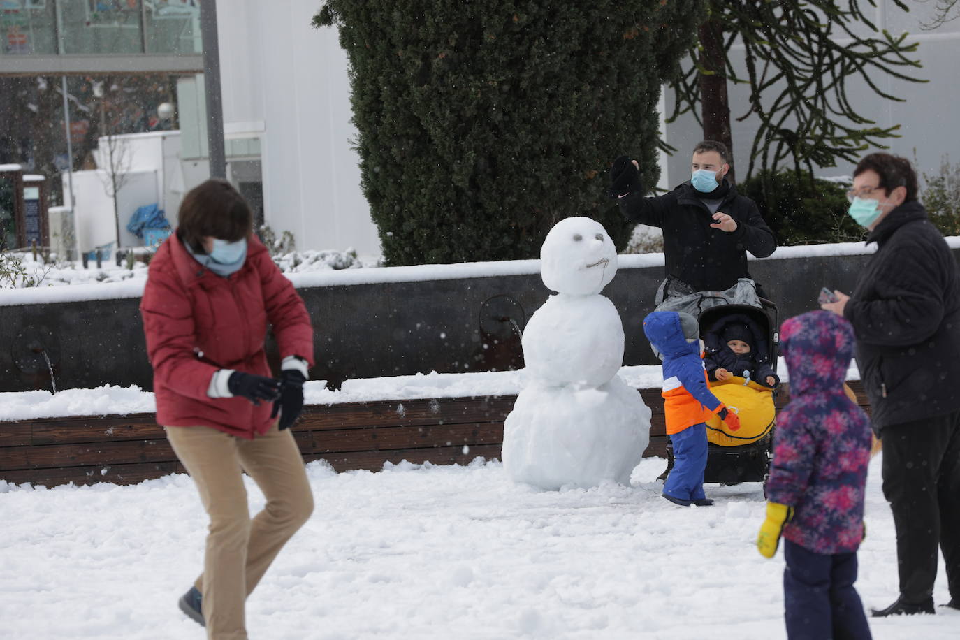 Fotos: Vitoria se divierte en la nieve