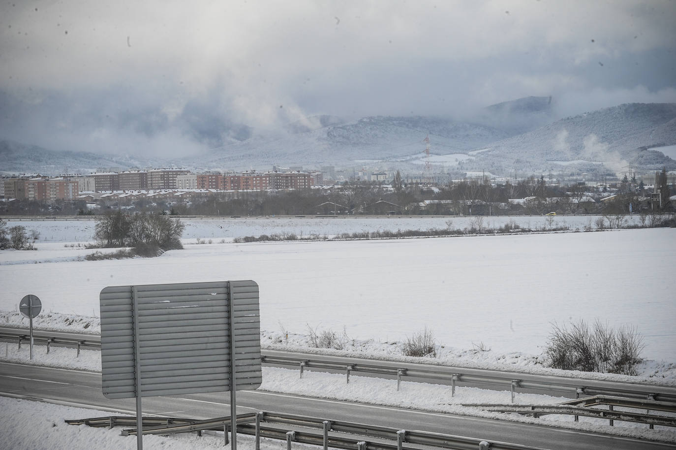 Fotos: Las imágenes del temporal a su paso por Álava