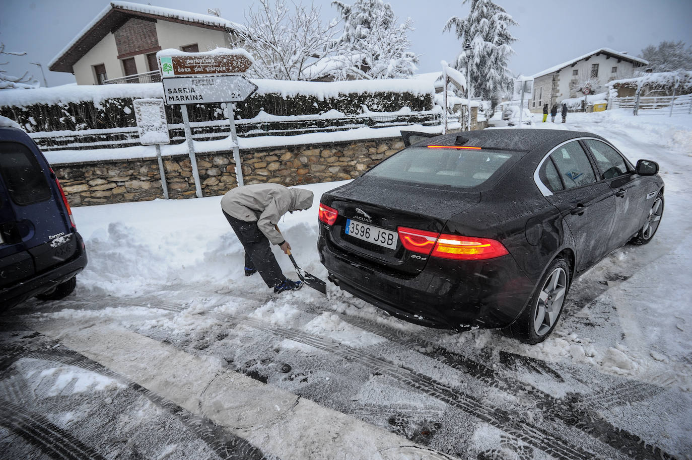 Fotos: Las imágenes del temporal a su paso por Álava