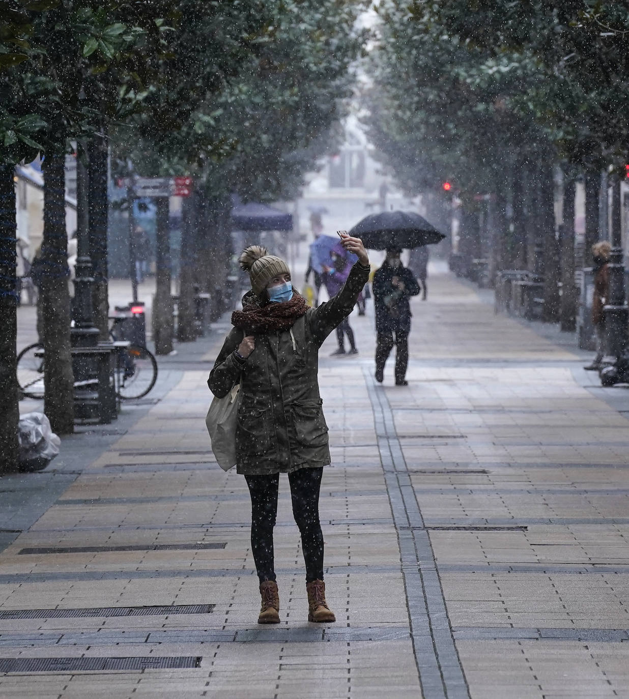 Fotos: Álava se prepara para otra jornada de nieve