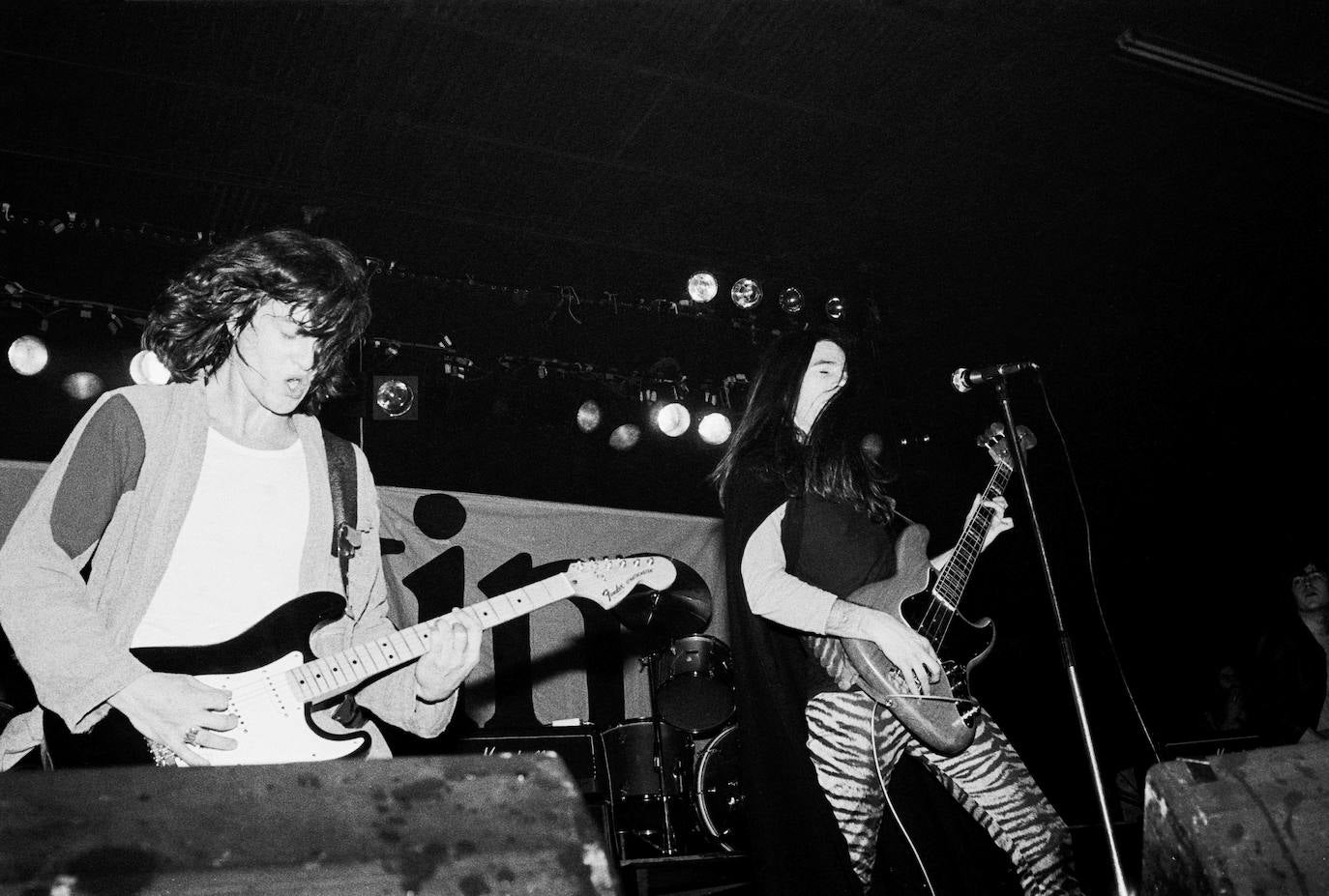El Boni y El Drogas, de Barricada, en concierto en 1984. En el festival presentaron 'Correr a ciegas' y 'El Rock Duro del Norte', en 1986 y 1989, respectivamente.