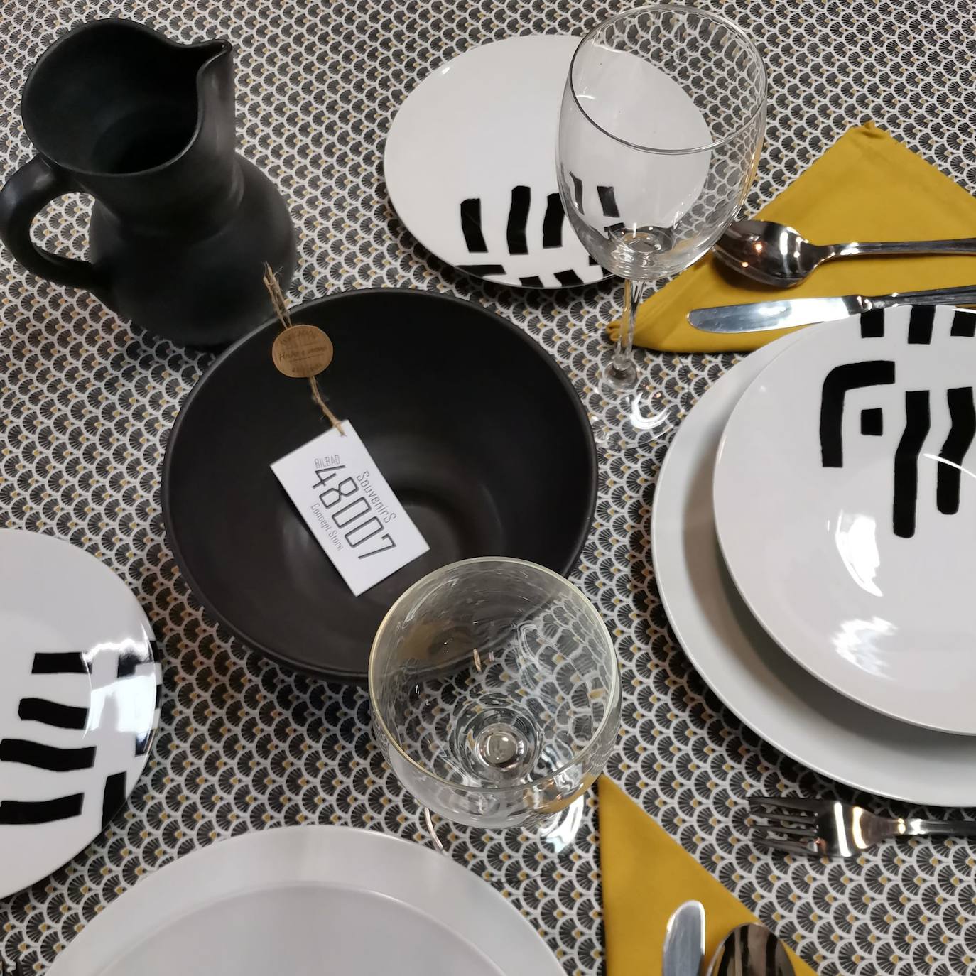 Fotos: Moda, arte, menaje y mucho más de 30 diseñadores locales: así es la especial tienda de Mila en Castaños