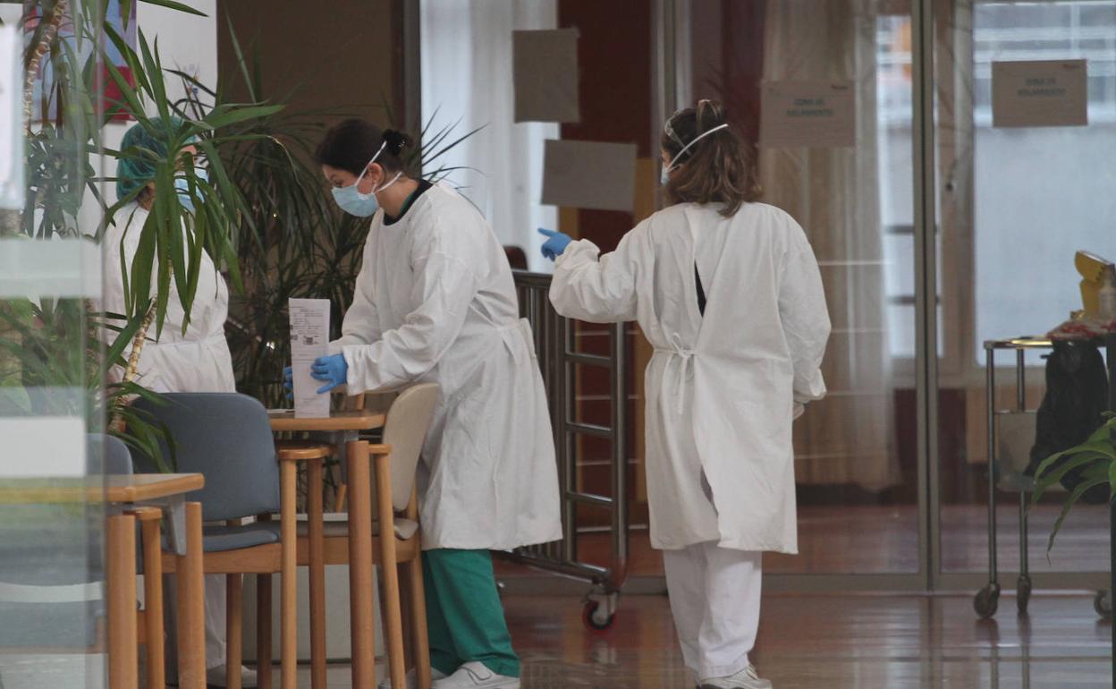 El diputado de Acción Social admite que «algo ha fallado» en la residencia de Muskiz