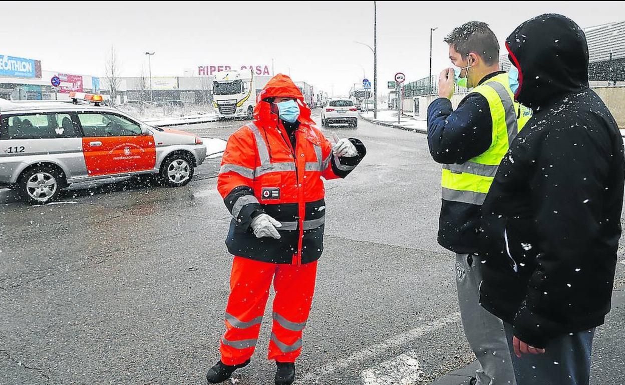Voluntarios de Protección Civil participron en el dispositivo de emergencia durante el pasado fin de semana por el temporal de nieve Filomena. 
