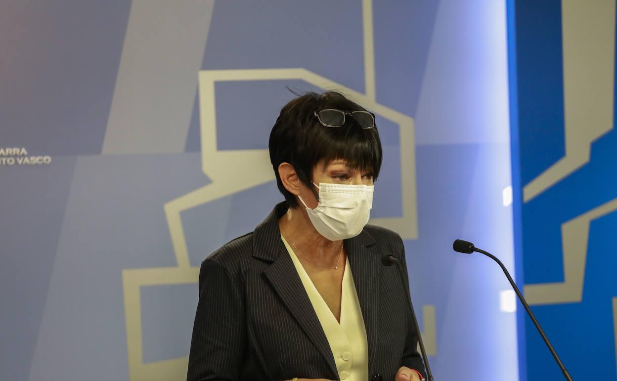 Maddalen Iriarte durante una rueda de prensa en el Parlamento vasco. 