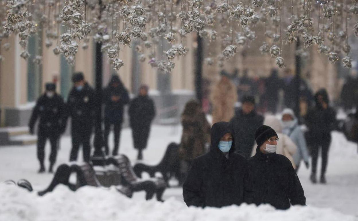 Nevada en una calle de Moscú, en una imagen de archivo.