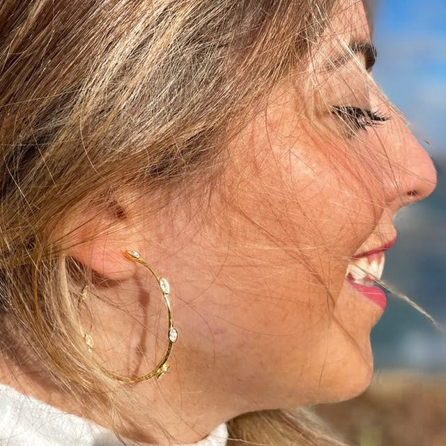 Fotos: Alba Calderón, la estudiante de Deusto que compagina la Psicología con su propia firma de joyas