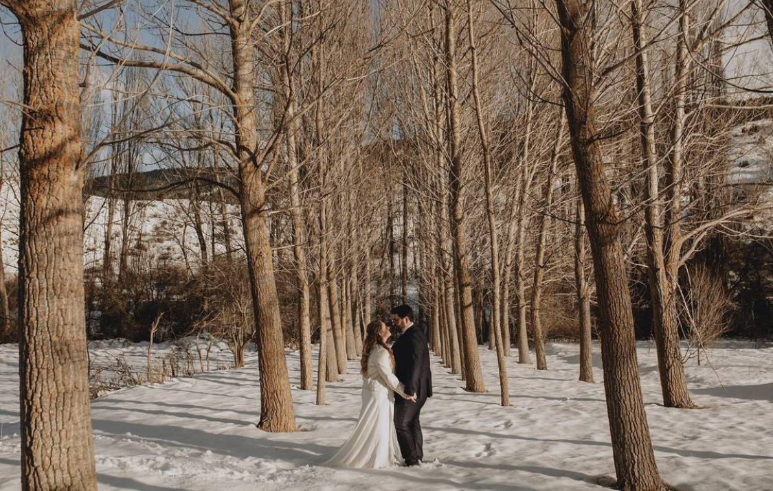 Fotos: La novia que se casó con botas &#039;Hunter&#039; y otras bodas celebradas durante el temporal &#039;Filomena&#039;