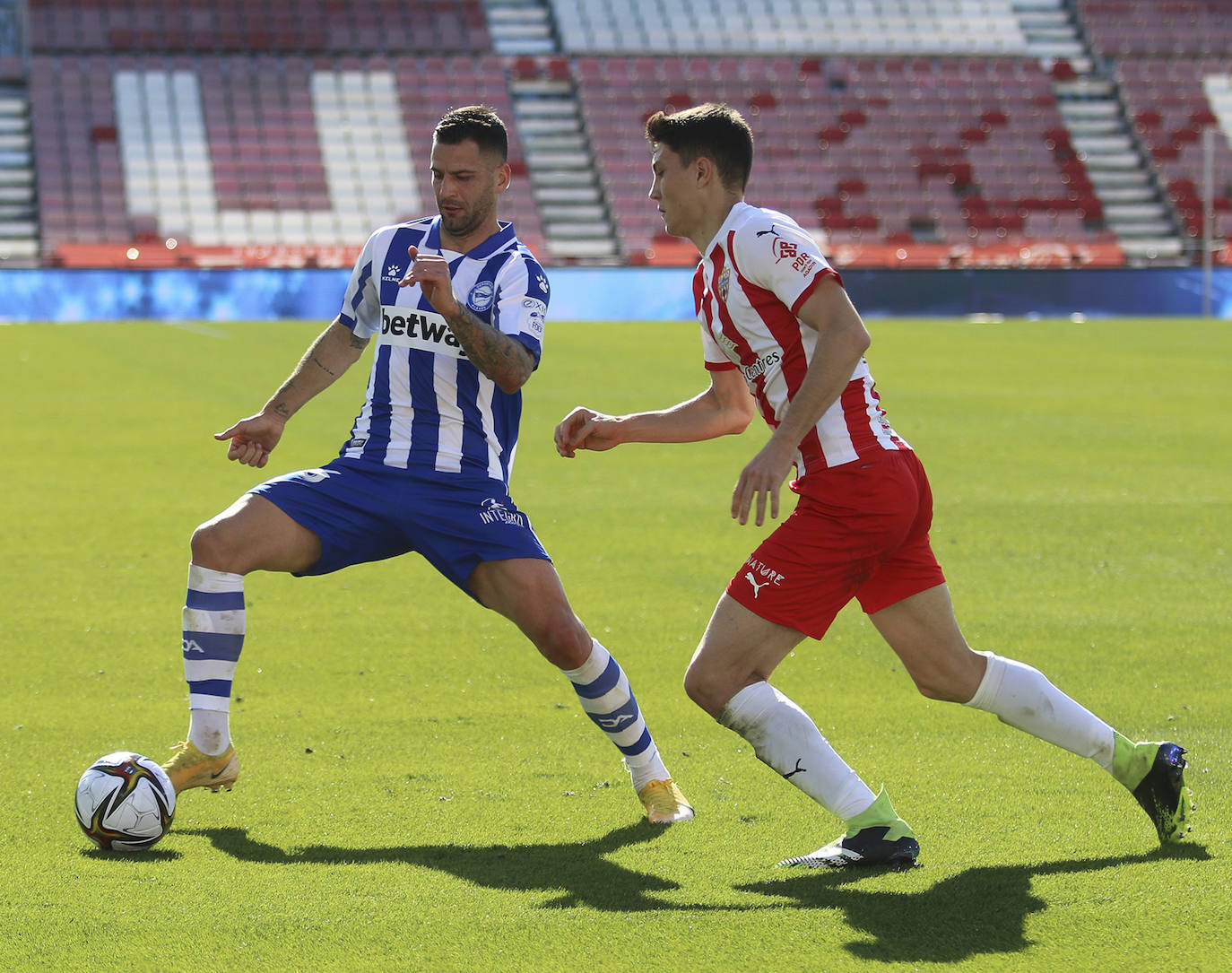 Fotos: Las mejores fotos del Almería - Alavés
