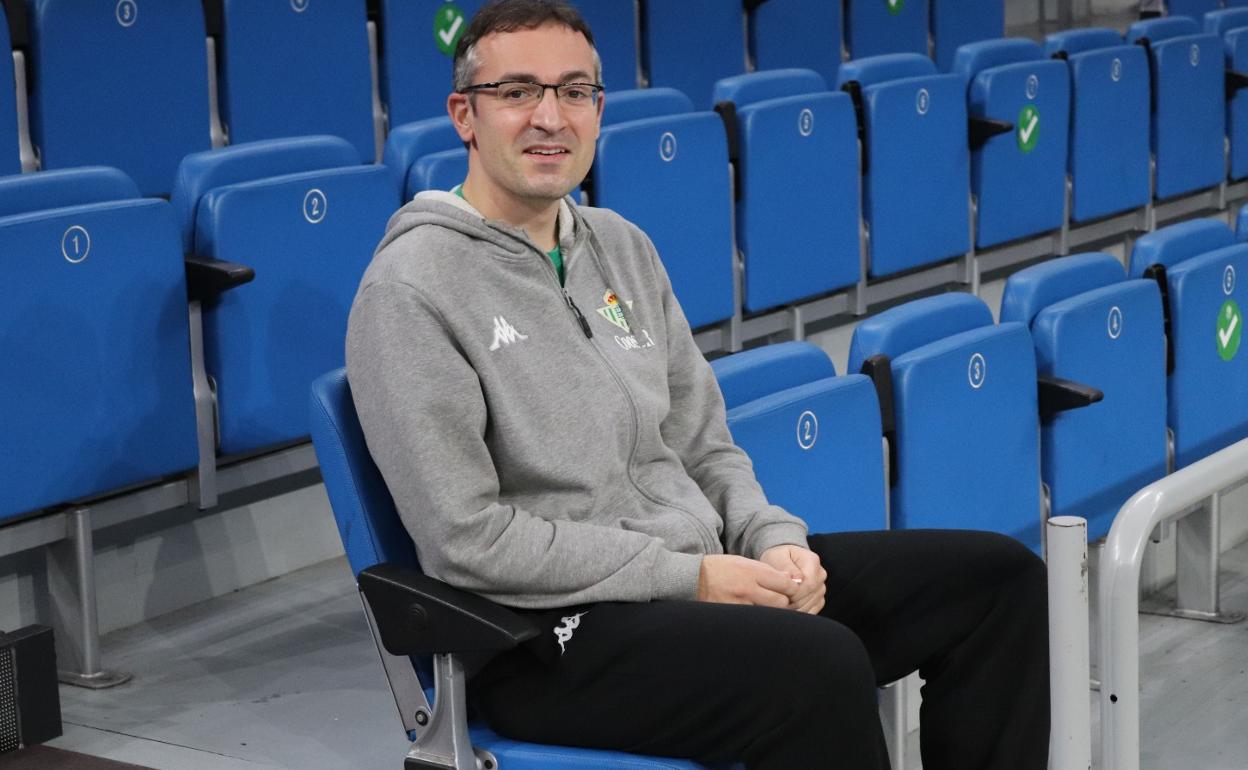 Asier Alonso, en el Buesa Arena, durante los entrenamientos del Betis. 