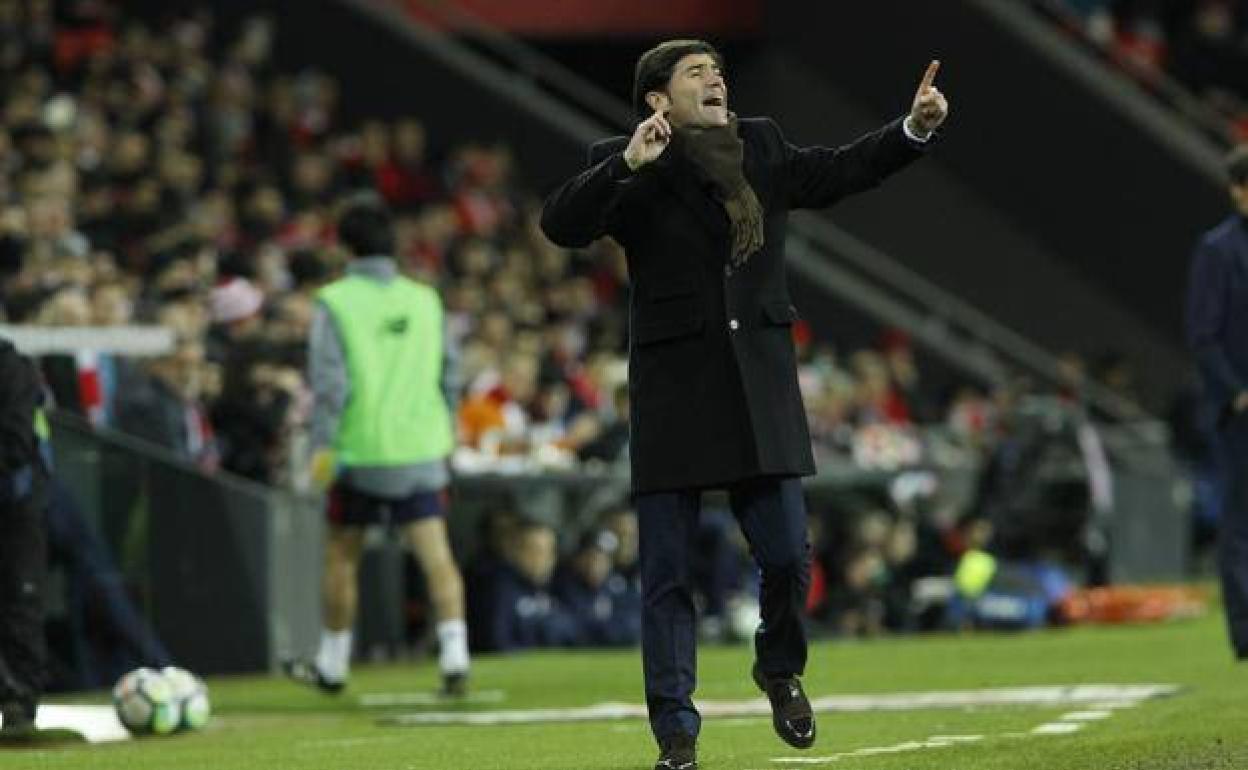 Marcelino García Toral durante un partido de liga en San Mamés. 