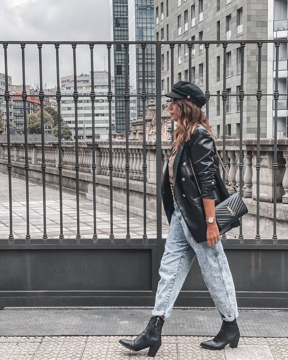Fotos: Almudena, la diseñadora de joyas referente de estilo en Bilbao con su look todoterreno y sombreros
