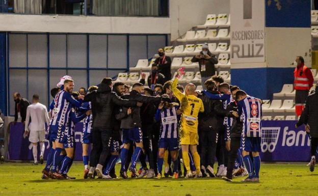 El Alcoyano pone otra pica en la galería de los horrores blancos