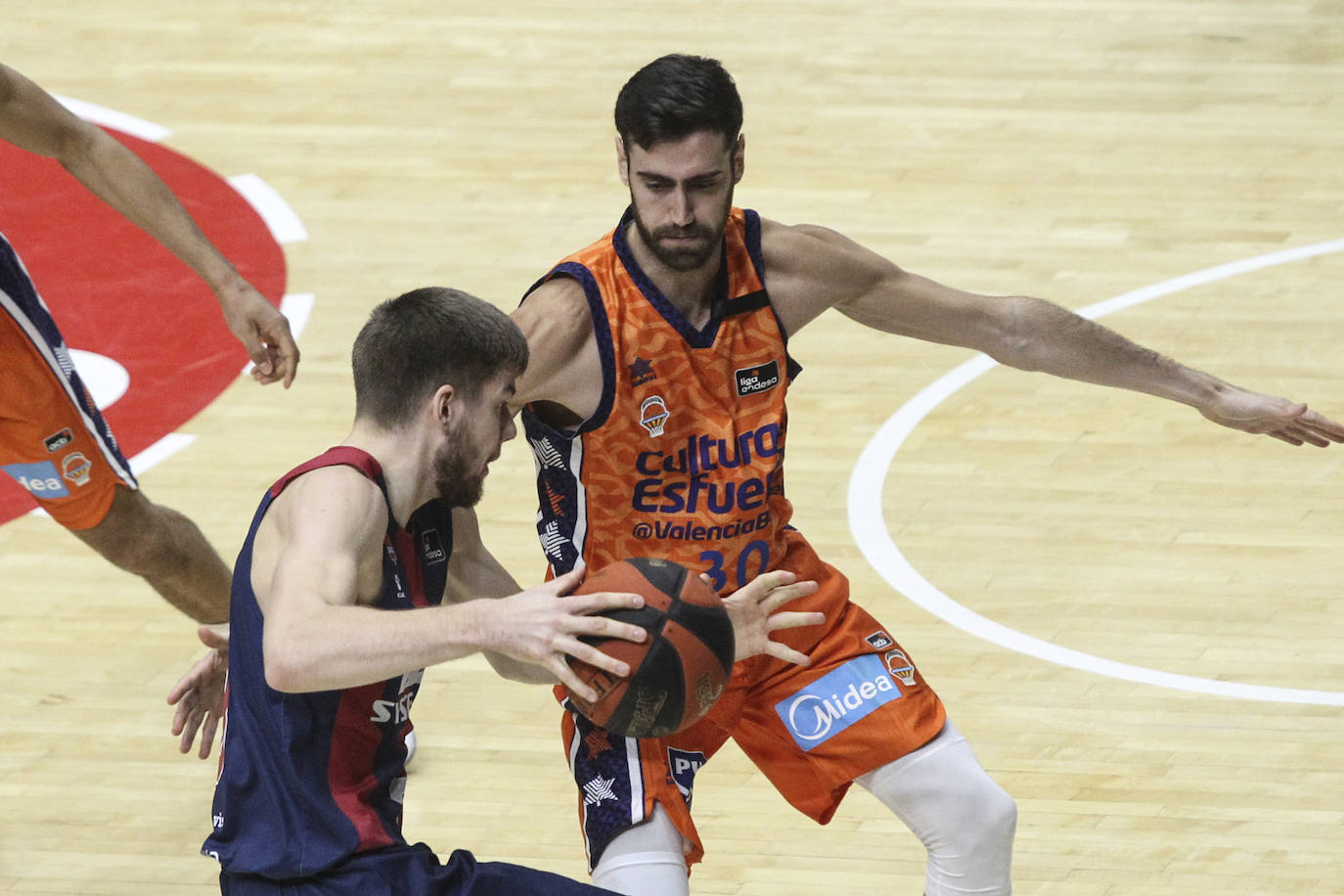 Fotos: Las imágenes del Valencia-Baskonia