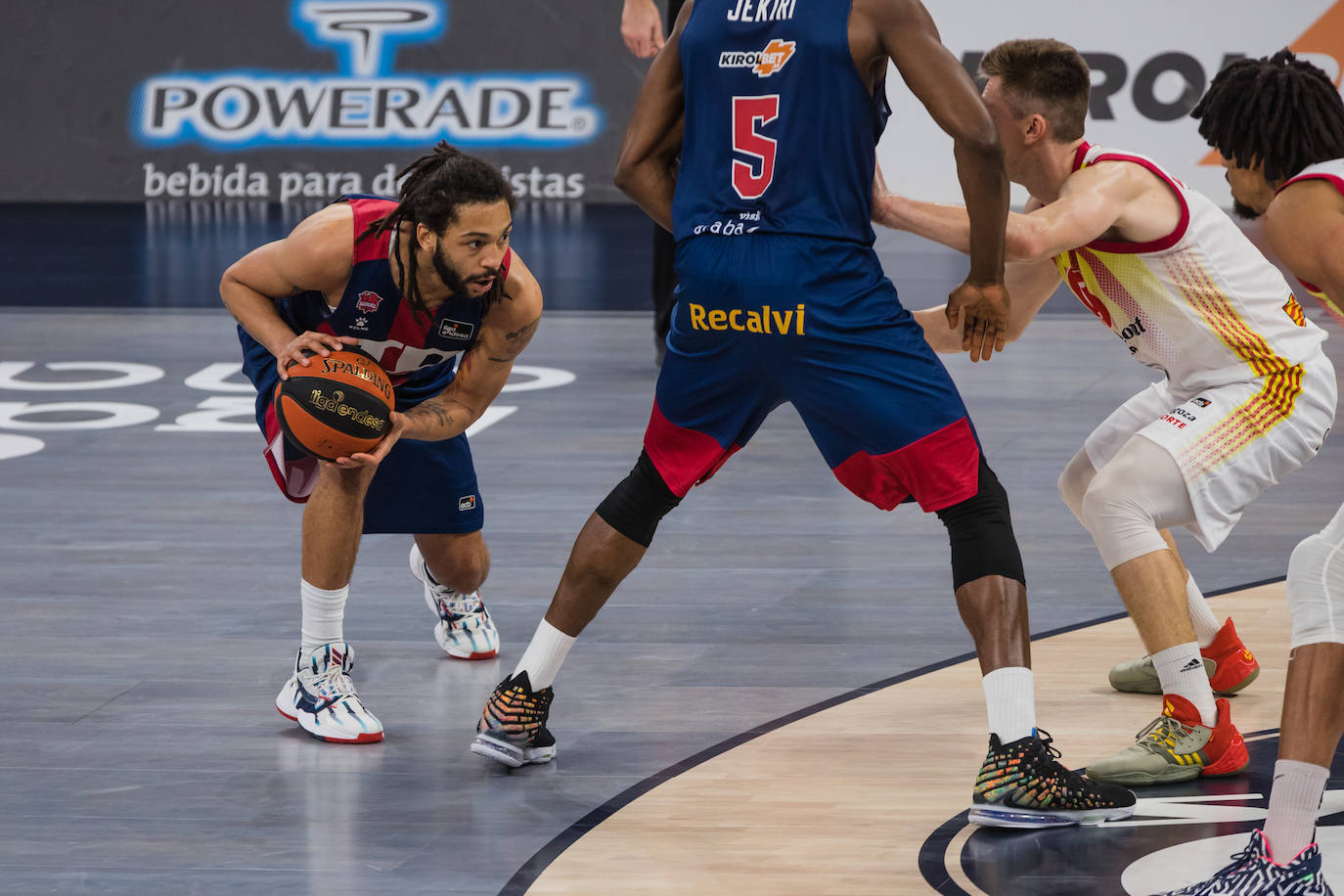 Fotos: Las mejores imágenes del TD Systems Baskonia - Casademont Zaragoza de la Liga Endesa 2021