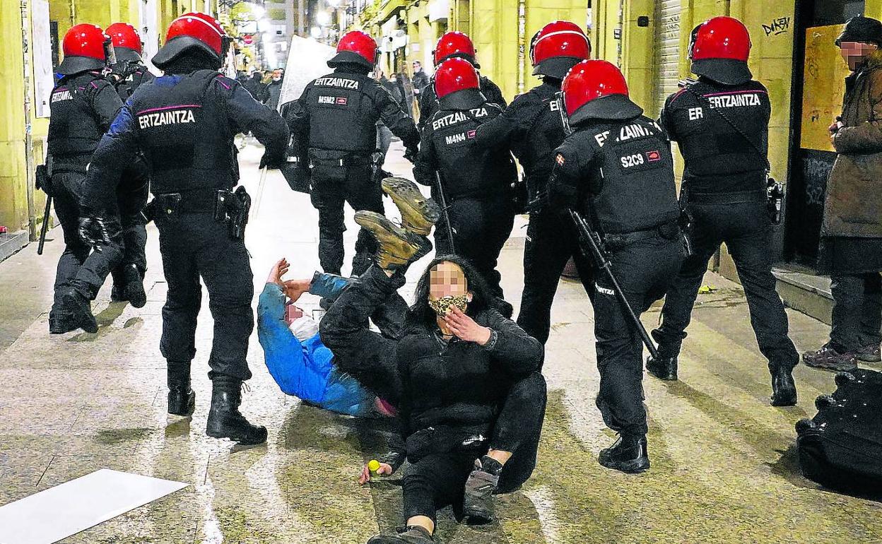 Algunos de los incidentes más graves se han producido estos días en la Parte Vieja de San Sebastián. 