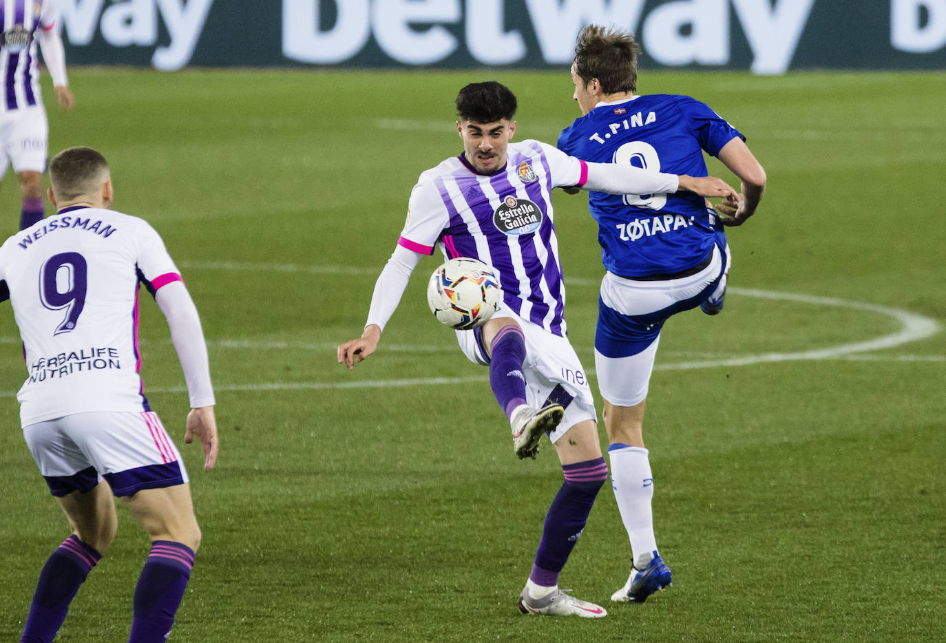 Fotos: Las fotos del Alavés - Valladolid