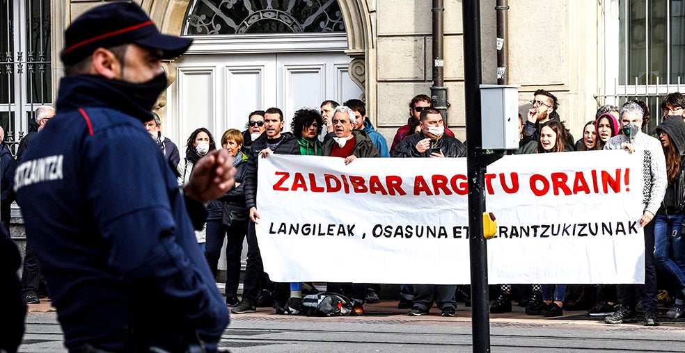 Los vecinos y familiares de Alberto y Joaquín se han manifestado en varias ocasiones. Su objetivo siempre ha sido que no se olvide que desaparecieron bajo los restos de una escombrera puesta en entredicho e investigada por presuntas irregularidades. 