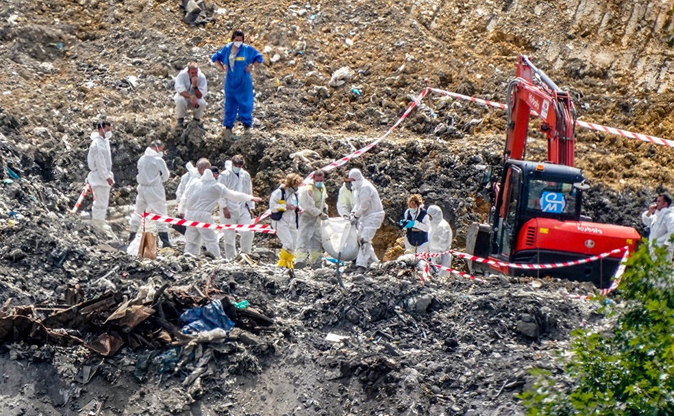 "El dolor será para siempre, pero desde hoy podremos empezar a hacer el duelo como es debido. Espero que pronto los familiares de Joaquín puedan decir lo mismo, y que se acabe haciendo justicia. Muchas gracias a todos por vuestro apoyo en estos meses tan duros. Te queremos, tío". Este fue el mensaje que la sobrina de Alberto, Helene Alberdi, lanzó en las redes al conocer el hallazgo de sus restos. 