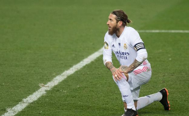 Sergio Ramos, al menos mes y medio de baja tras ser operado 